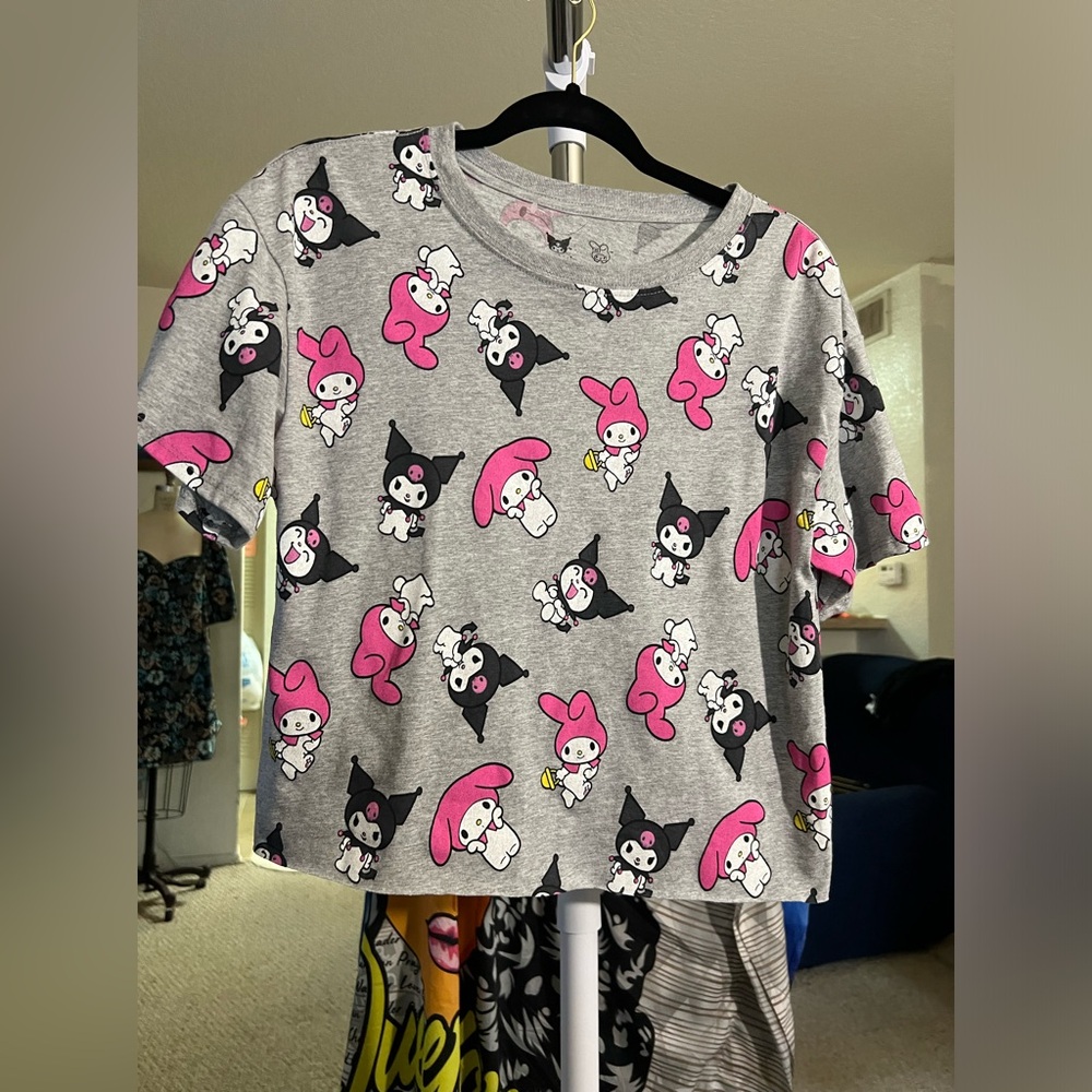 Kuromi My Melody By Sanrio Gray, Pink and Black Crop Top Size Large